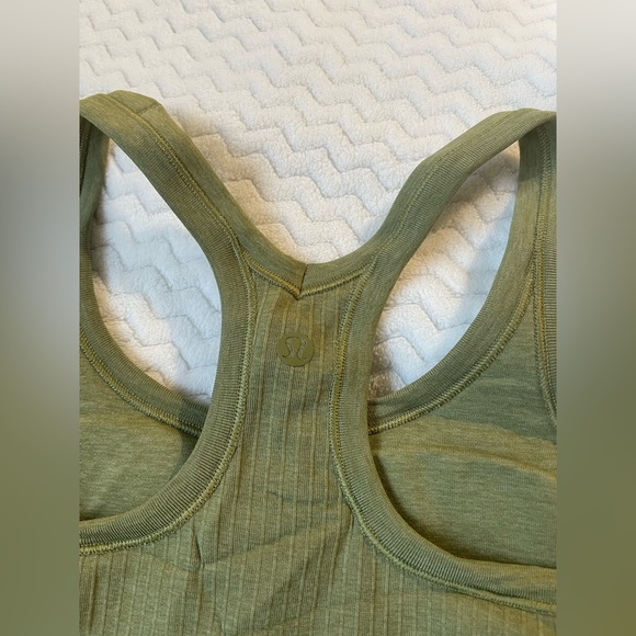 Lululemon Ebb to Street Tank Top sz2 bronze green NWT - Picture 5 of 8